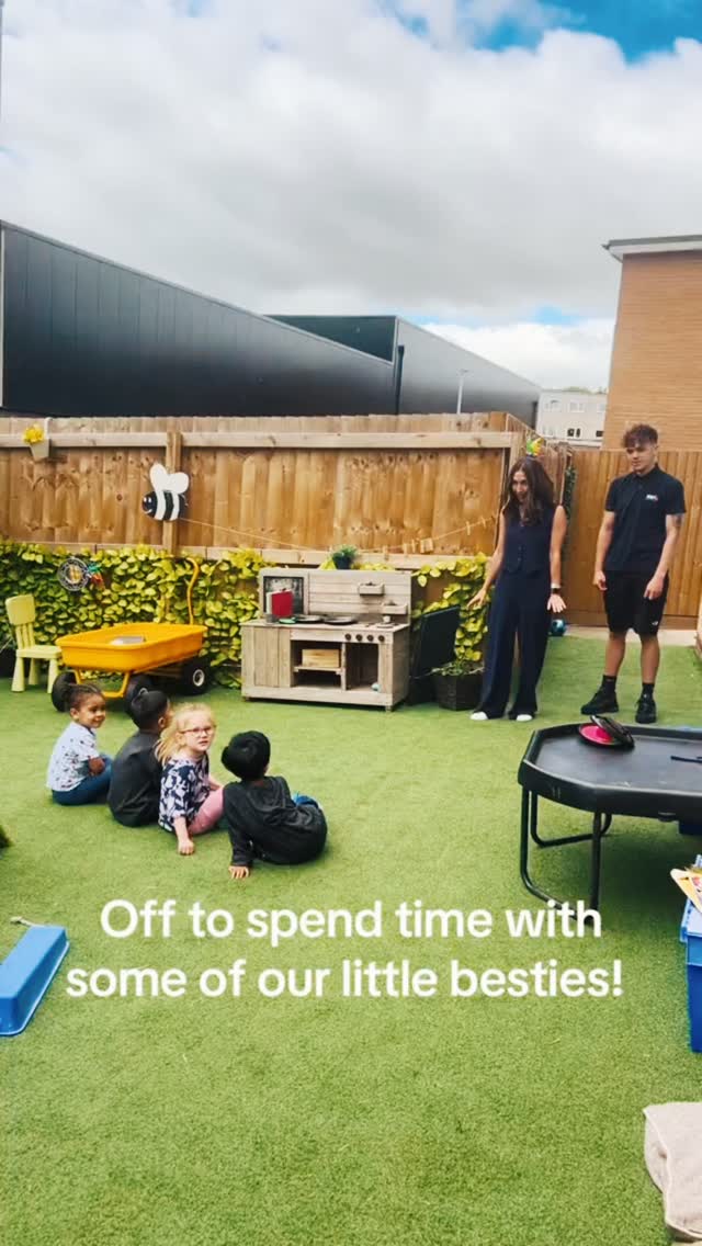 Dancing for joy after a fabulous week with our little ones 🕺💖 

#earlyyears #magic #childcare